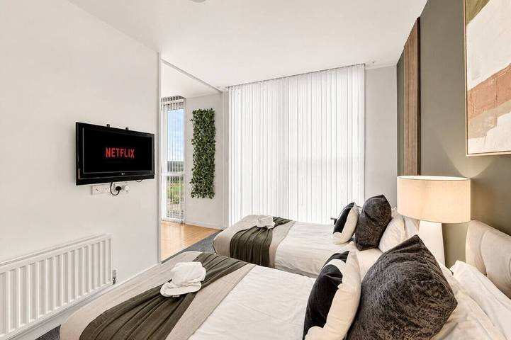 Ganze Wohnung, Penthouse Flat in City Centre with Free Parking in Milton Keynes, Südostengland