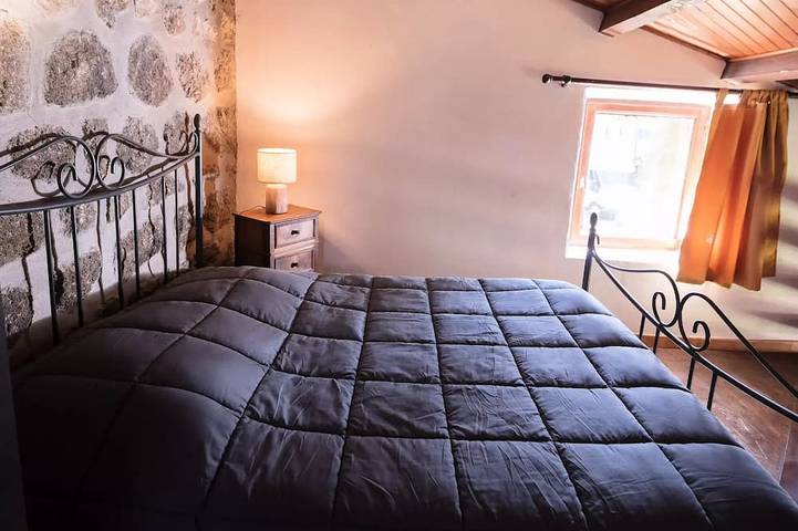 Location de vacances pour 2 personnes, avec terrasse à Chastanier - 3