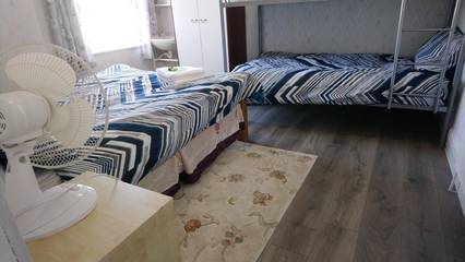 Holiday Home for 9 People in Blackpool, North West England, Photo 2