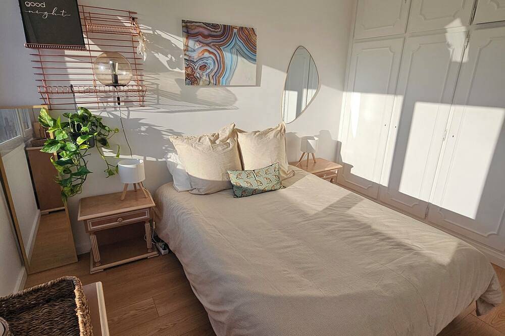 Entire apartment, The suspended break between Versailles and Paris in Vélizy-Villacoublay, Yvelines