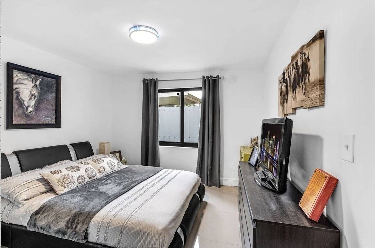 Vibrant Miami Living- Buena Vista Vacation Home close to beaches, Wynwood & more in Miami, Florida