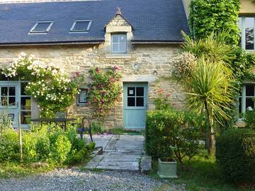Gîte pour 4 personnes, avec terrasse et jardin à Moëlan-sur-Mer
