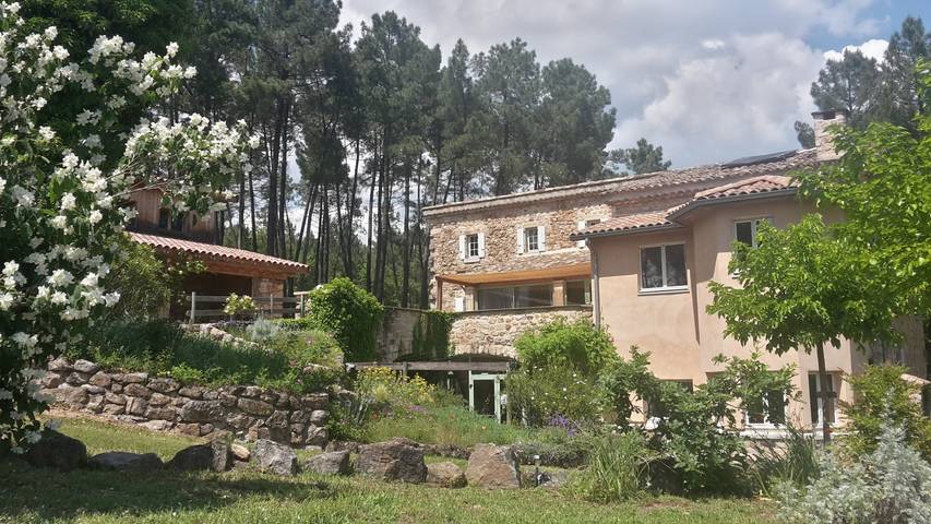 Chambre d’hôte pour 3 personnes dans Parc naturel régional des Monts d'Ardèche - 2