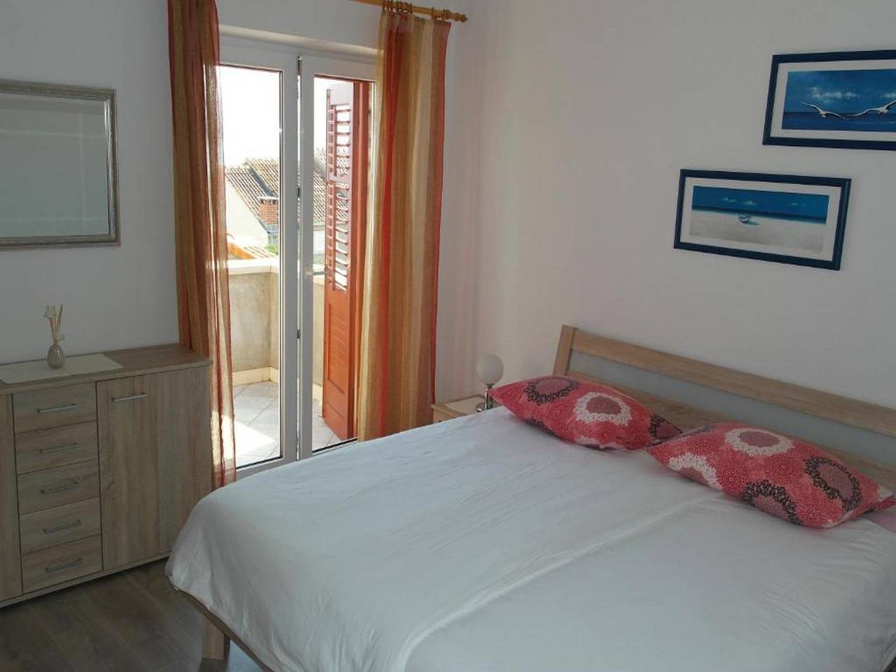 Ganze Wohnung, Ferienwohnung für 4 Personen mit Balkon in Bol, Brac