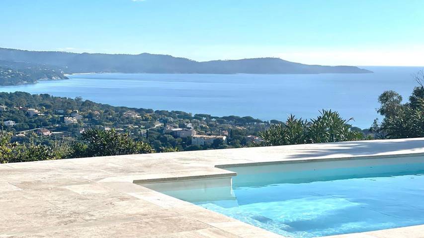 Chambre d’hôte pour 8 personnes, avec jardin et bassin pour enfant ainsi que vue et piscine à Cavalaire-sur-Mer - 4