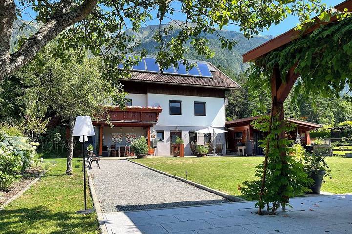 Ferienwohnung für 4 Personen, mit Garten und Balkon sowie Sauna