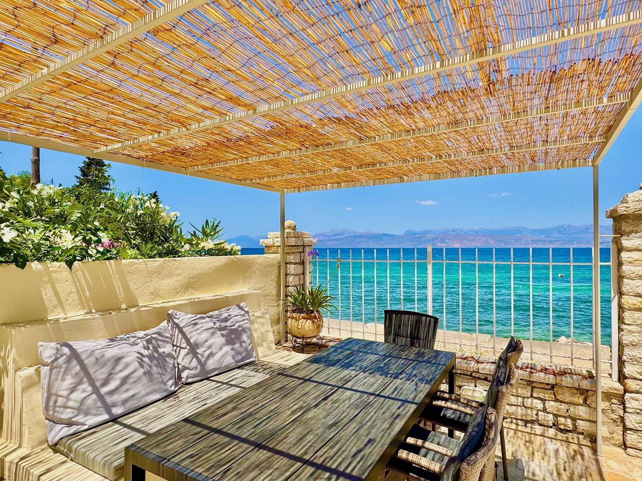 Beach House Christina with private heated pool in Corfu