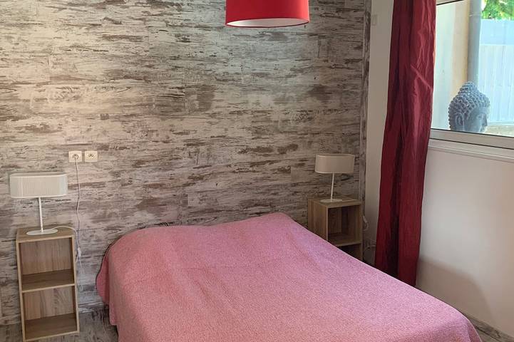 Location de vacances pour 5 personnes, avec jardin et terrasse à Aiguèze - 2