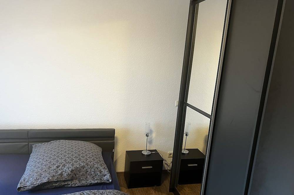 Entire apartment, Luxury apartment with work area for up to 4 people in Dessau, Dessau-Wörlitz Gartenreich