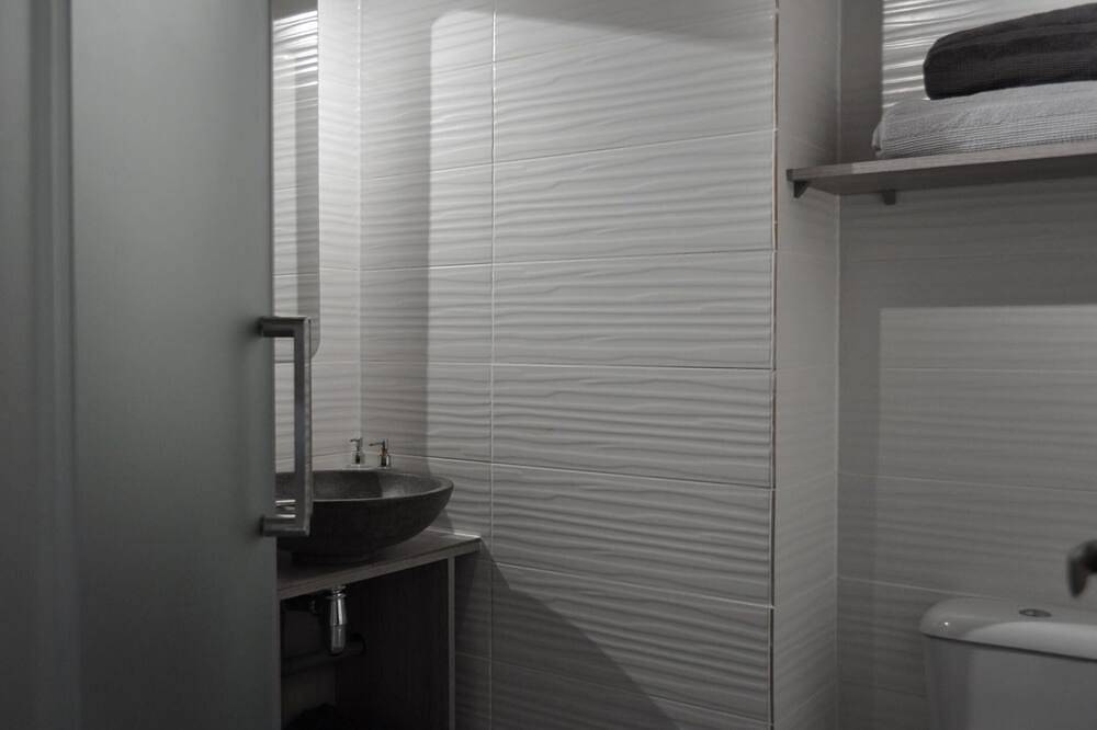 Complejo para niños y mascotas | piscina climatizada | ecuestre local | duerme 8 in Saint-Sylvestre, Región de Limoges