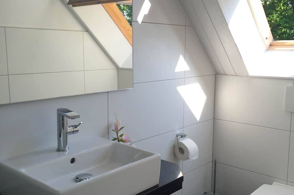 Ferienhaus \"Zislowunderbar\" 150m zum Plauer See mit eigener Terrasse in Zislow, Plauer See