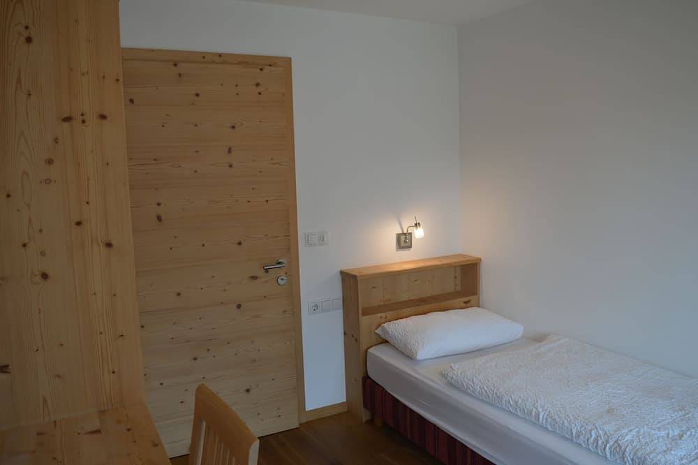 Schoene Ferienwohnung auf der Sonnenseite der Dolomiten in Plan da Tieja, Wolkenstein
