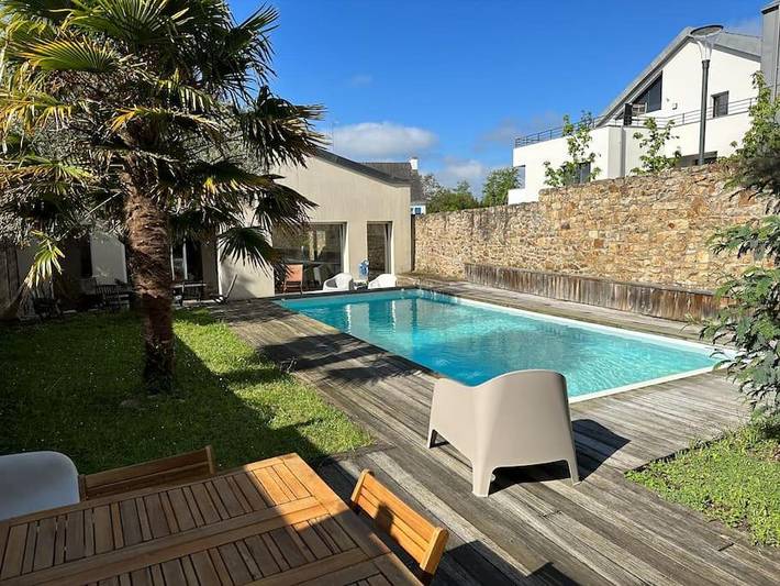 Villa pour 10 personnes, avec jardin et piscine dans le Golfe du Morbihan