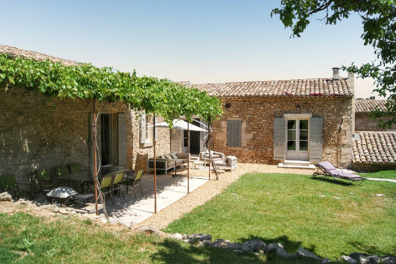 Espaciosa villa en Oppède con piscina y vista impresionante in Oppède, Parque natural regional del Luberon