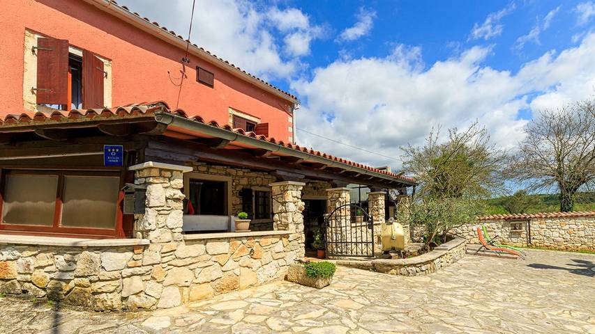 Ferienhaus für 4 Personen, mit Garten