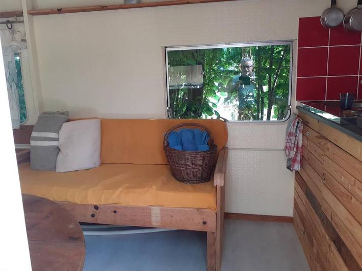 Gîte, avec Terrasse et Jardin à Vernoil-le-Fourrier - 4