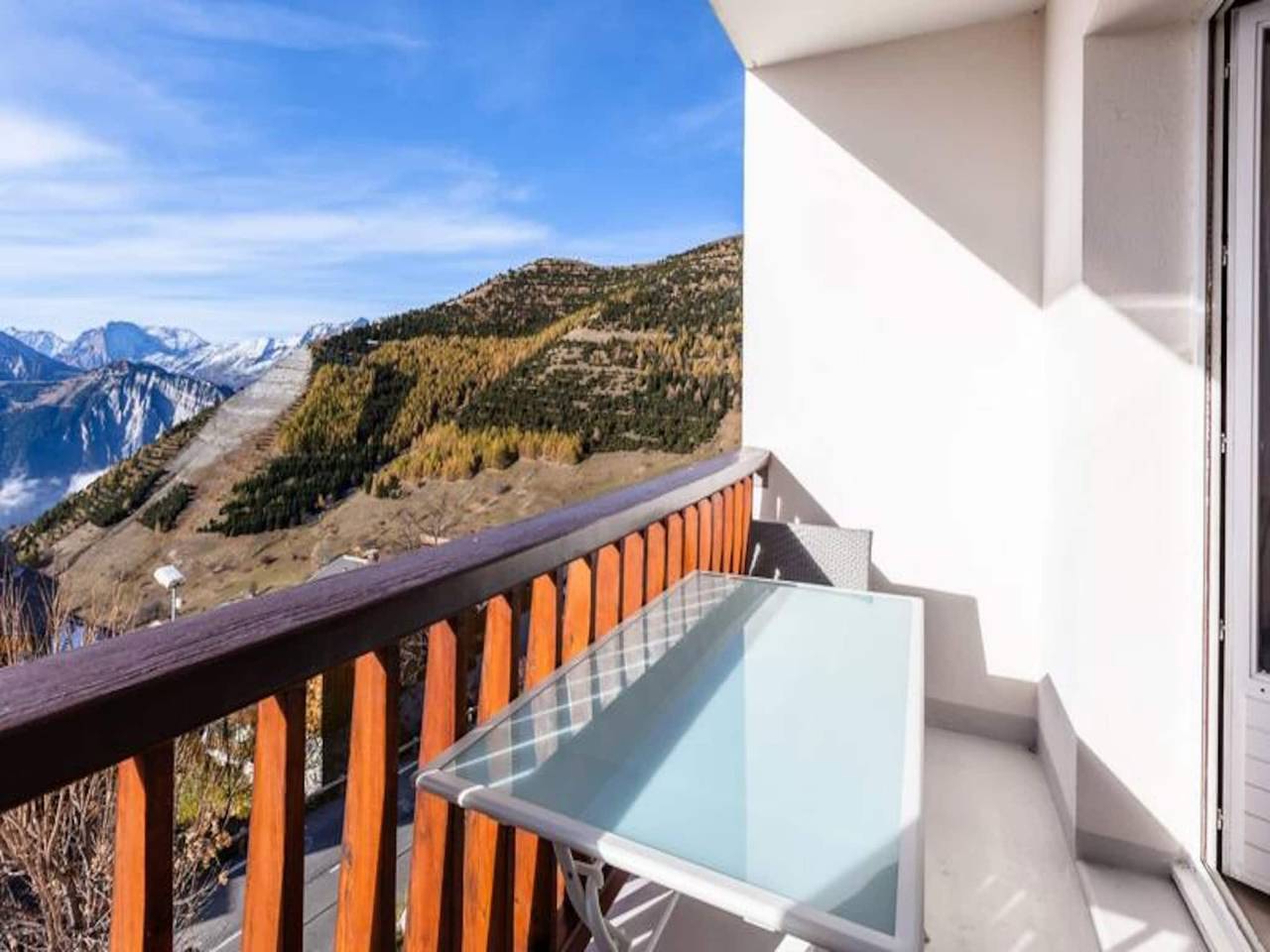 Ganze Wohnung, Ferienwohnung für 6 Personen mit Balkon in Huez, Nationalpark Écrins