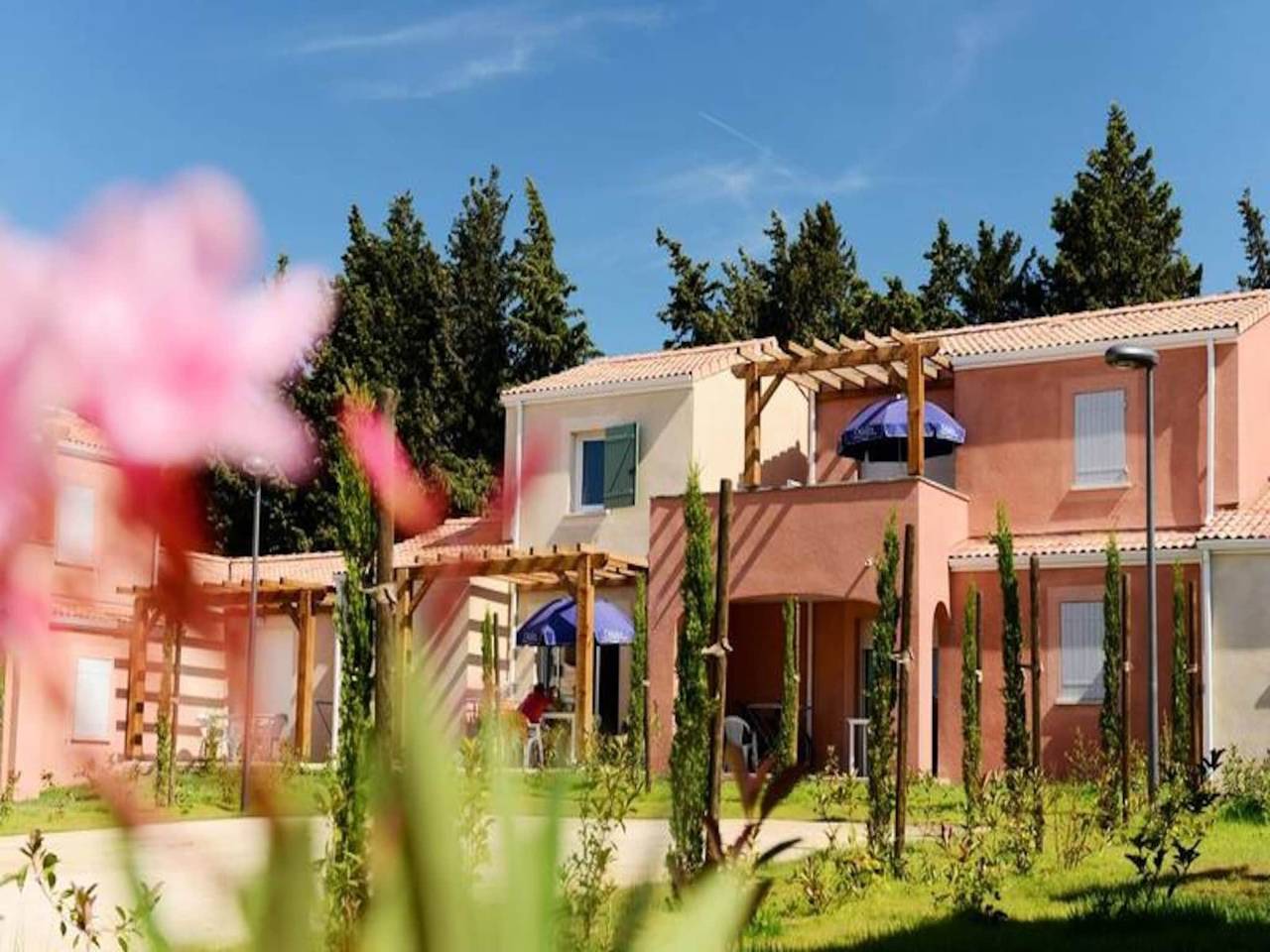 Apartamento entero, 3 Habitaciones Dúplex 6 Personas in Paradou, Region de Arles