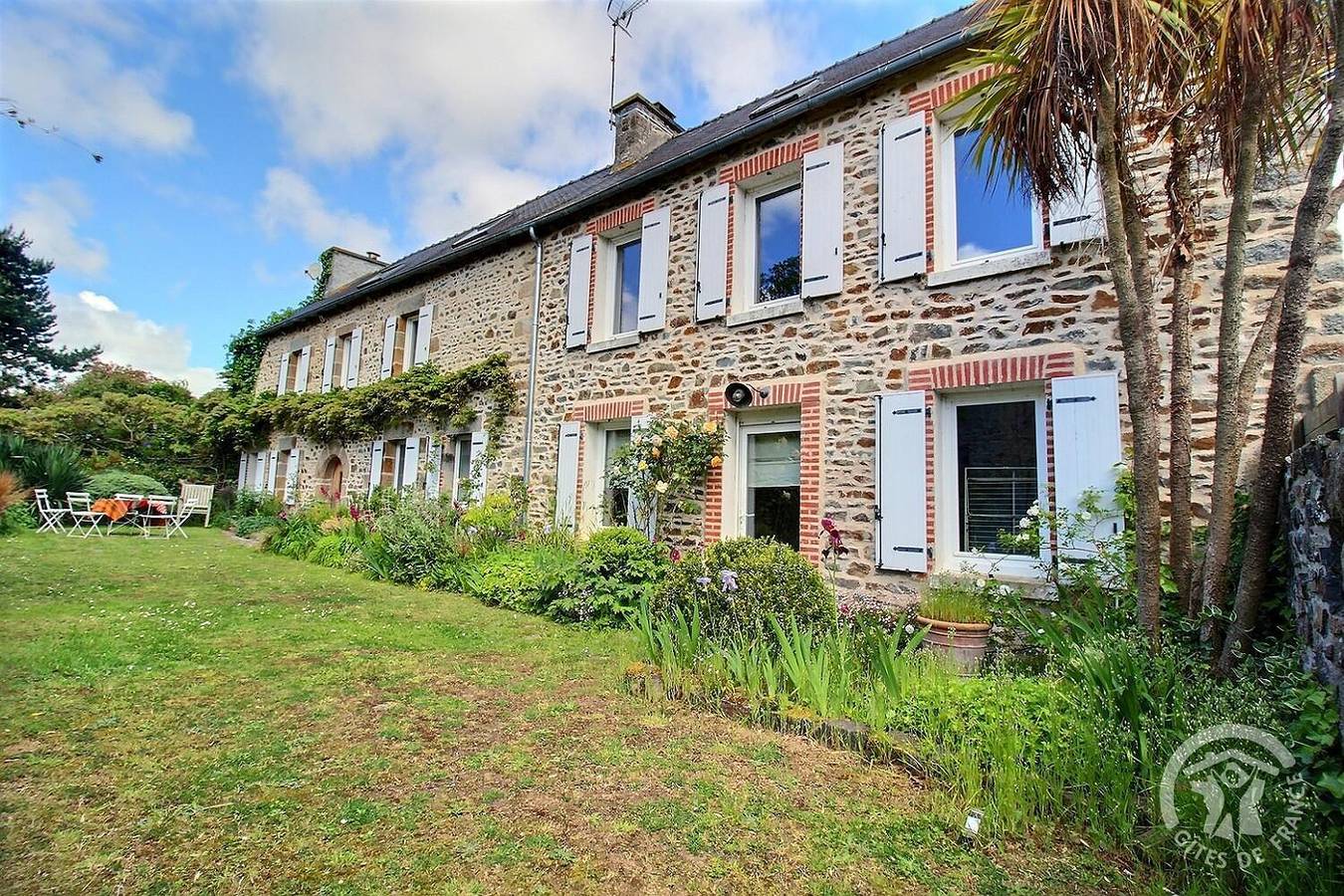 La maison des soeurs in Trégomeur, Côte de Goëlo