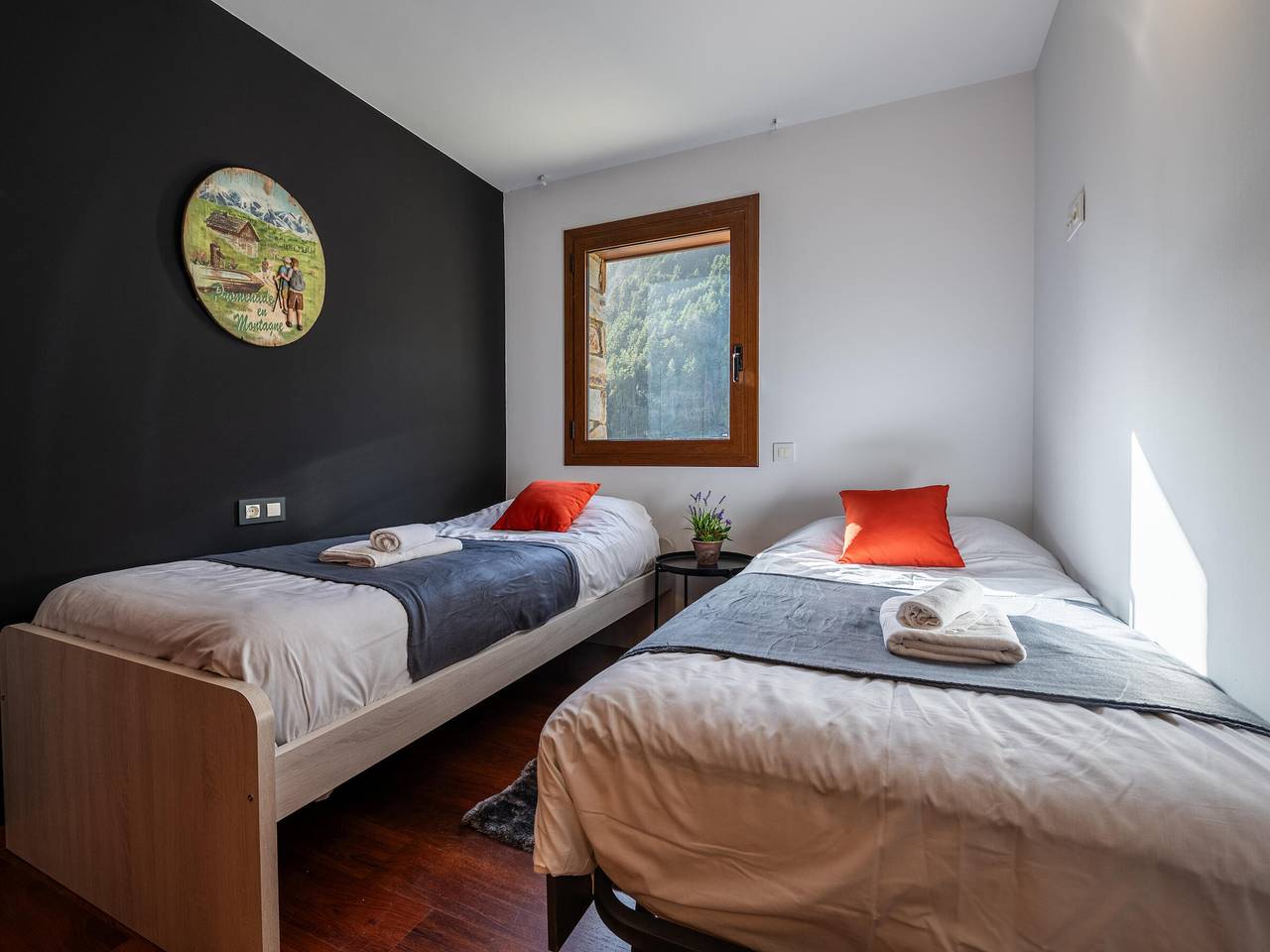 Ganze Wohnung, Modernes Apartment Arinsal 2 Zimmer, 4 Pers, Parkplatz Inklusive in Pal Arinsal