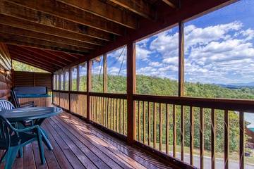Log Cabin for 16 People in Pigeon Forge, Sevier County, Photo 4