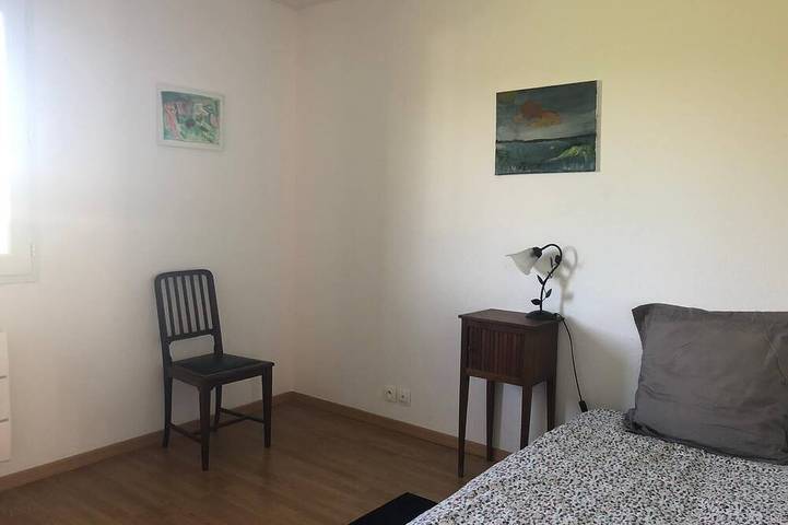 Apartamento entero, Nérac: 83-square-meter home in a secure, tree-lined residential complex. Three-bedroom duplex in Nérac, Nérac region