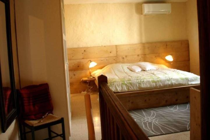 Gîte pour 4 personnes, avec jardin ainsi que jacuzzi et piscine à Le Pouget - 2