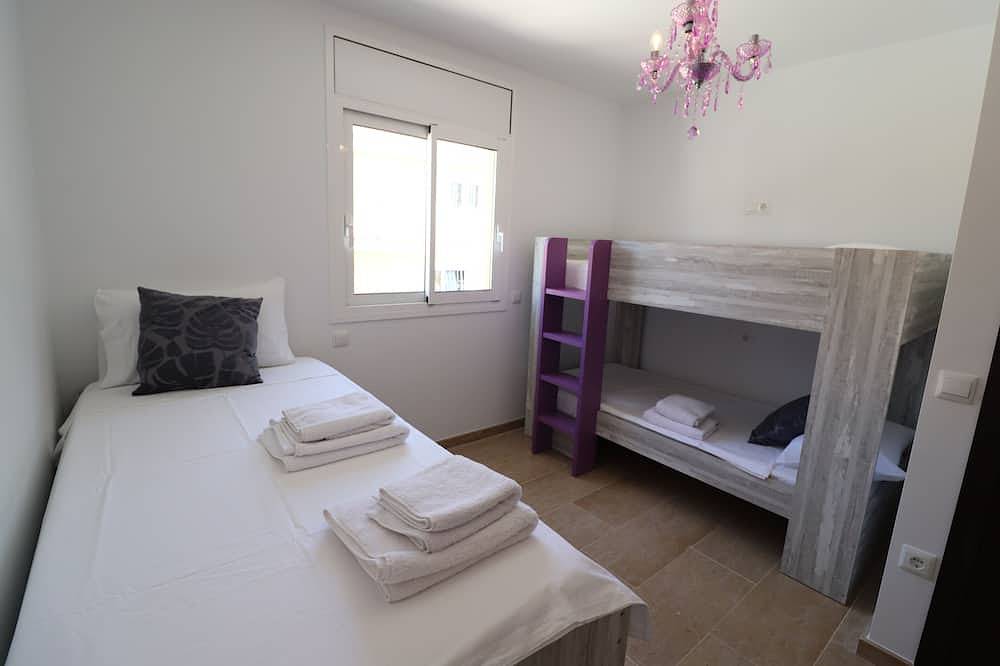 Villa Mestral Hot Tub, piscina, cerca de la playa Full A / C Wifi in Montroig, Costa Dorada