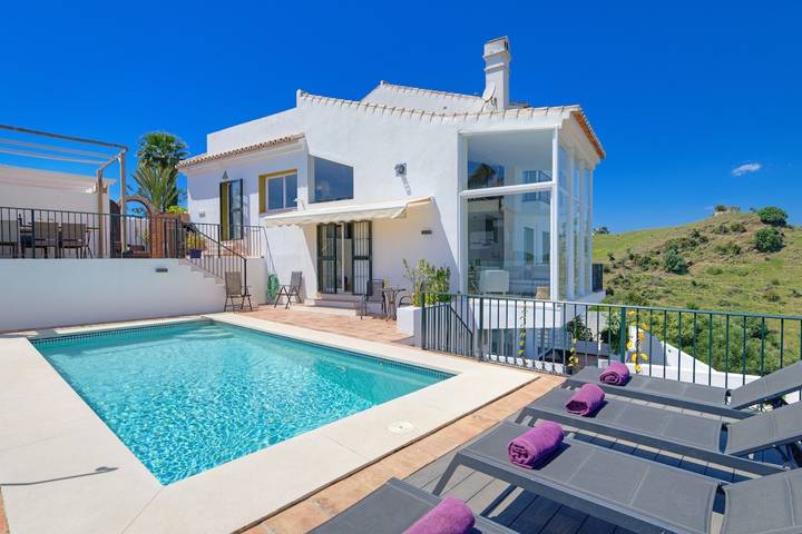 Villa voor 9 personen, met zwembad en tuin in Mijas Costa