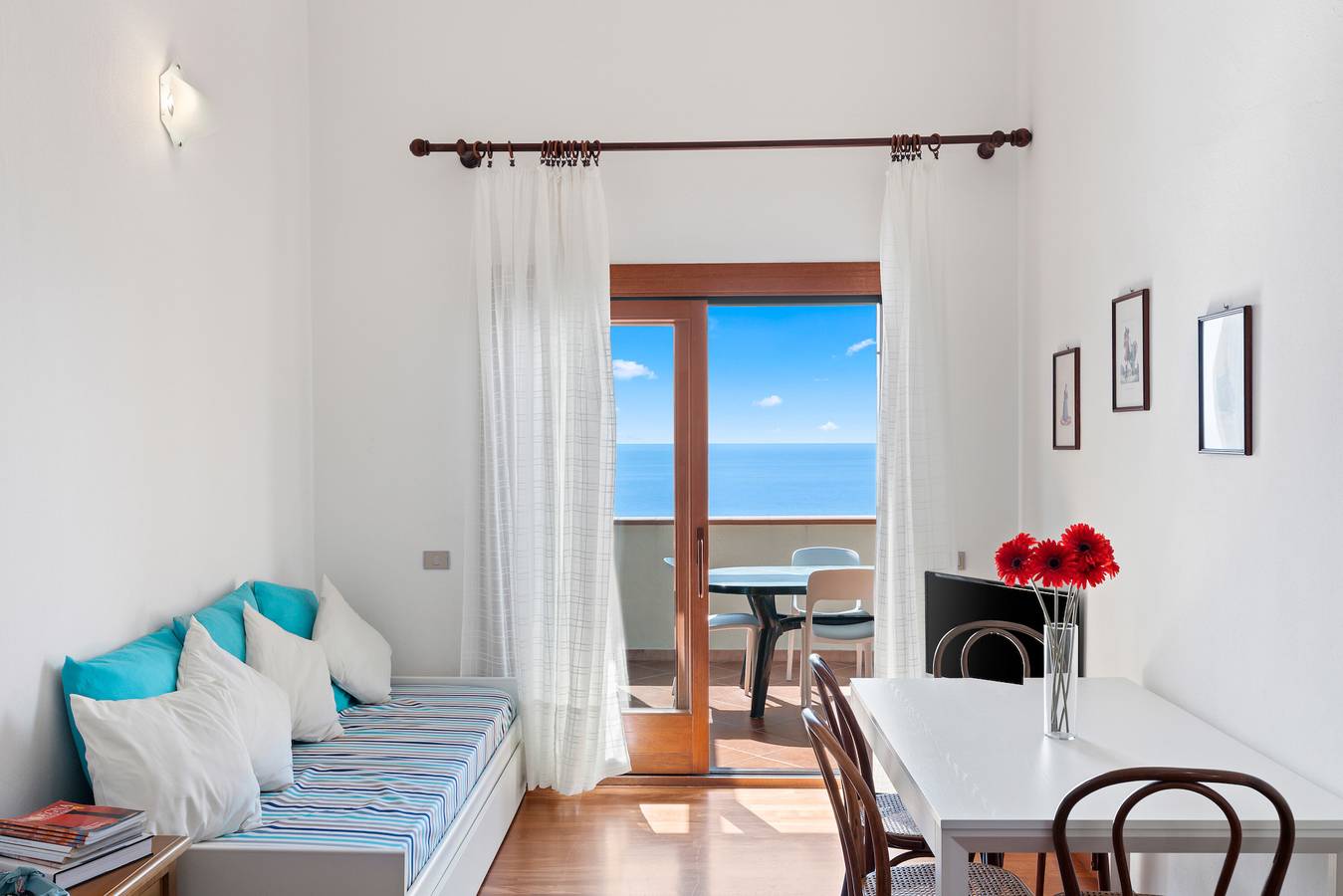 Appartement entier, Appartement "Casa Con Vista" avec vue sur la mer, Wi-Fi et climatisation in Portu Maga, Campidano di Terralba