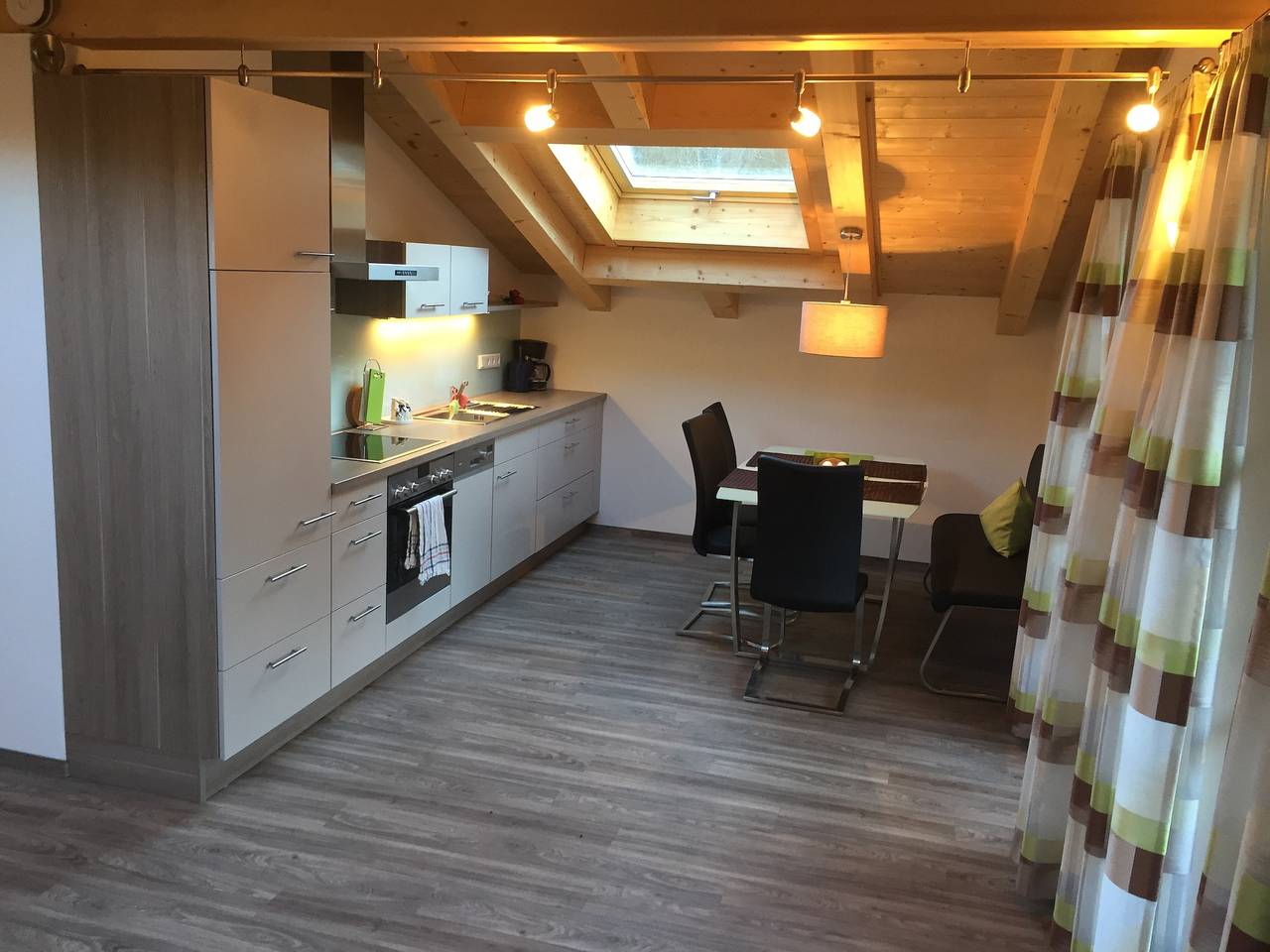 Ganze Ferienwohnung, Ferienwohnung Restenlehen - Ferienwohnung Restenlehen für 2-5 Personen, 2 getrennte Schlafzimmer mit Balkon in Schönau am Königssee, Berchtesgadener Alpen