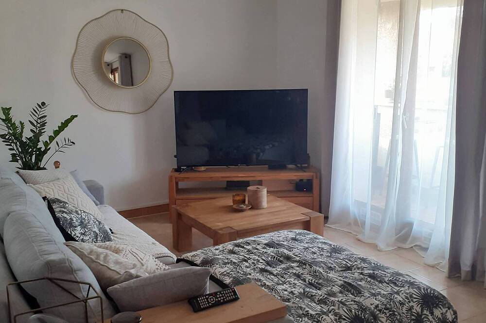 Appartement entier, Comme A La Maison in Sarrola-Carcopino, Région d'Ajaccio
