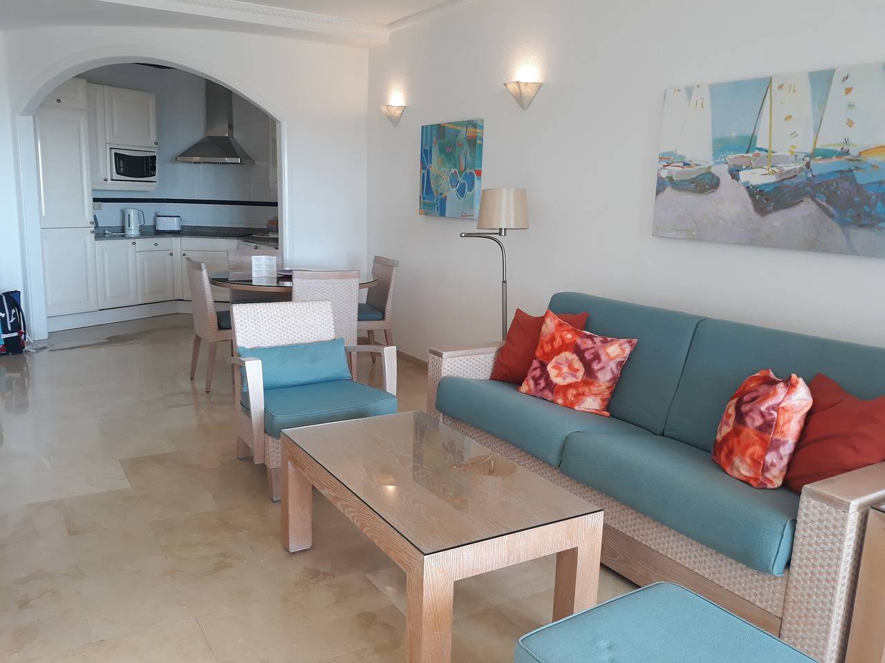 Apartamento vacacional entero, Apartamento de vacaciones para 4 personas con balcón in Playa Anfi del Mar, Mogán