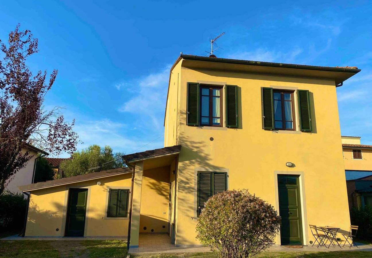 Geheel appartement, Appartement 'Alma By The Walls and Parking' met Wi-Fi in Lucca, Provincie Lucca
