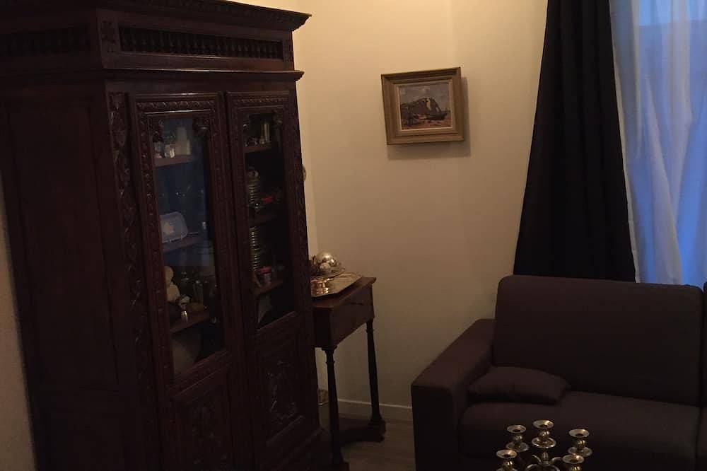 Appartamento intero, Un piccolo paradiso a Montmartre a Parigi 18 in Parigi, Ile-de-France