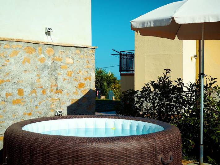 Agriturismo per 6 persone, con giardino in Provincia di Teramo