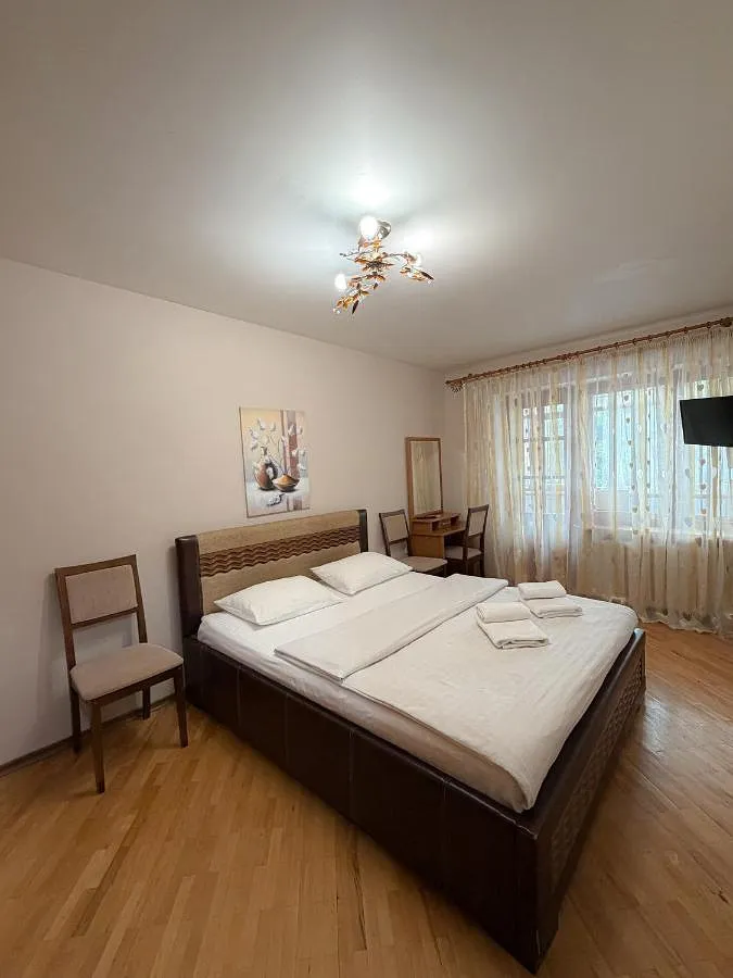 Ferienwohnung für 7 Personen, mit Ausblick und Balkon - 1