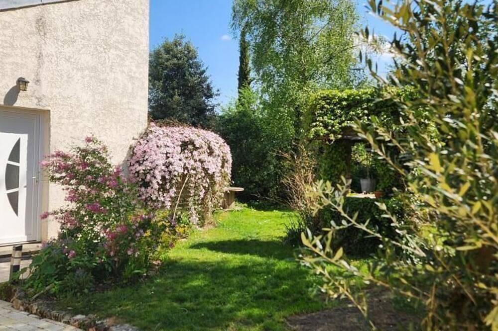 Haus & Garten „Les Glycines“ – Disneyland Paris in Montry, Seine-et-Marne