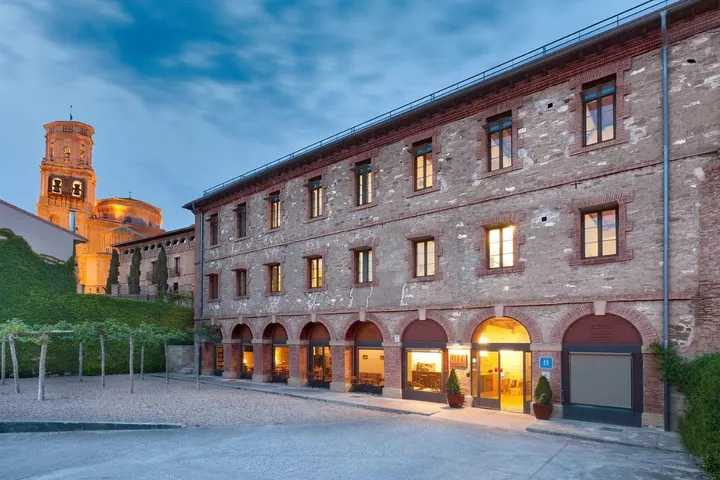 Hotel for 2 people, with view and garden - 1