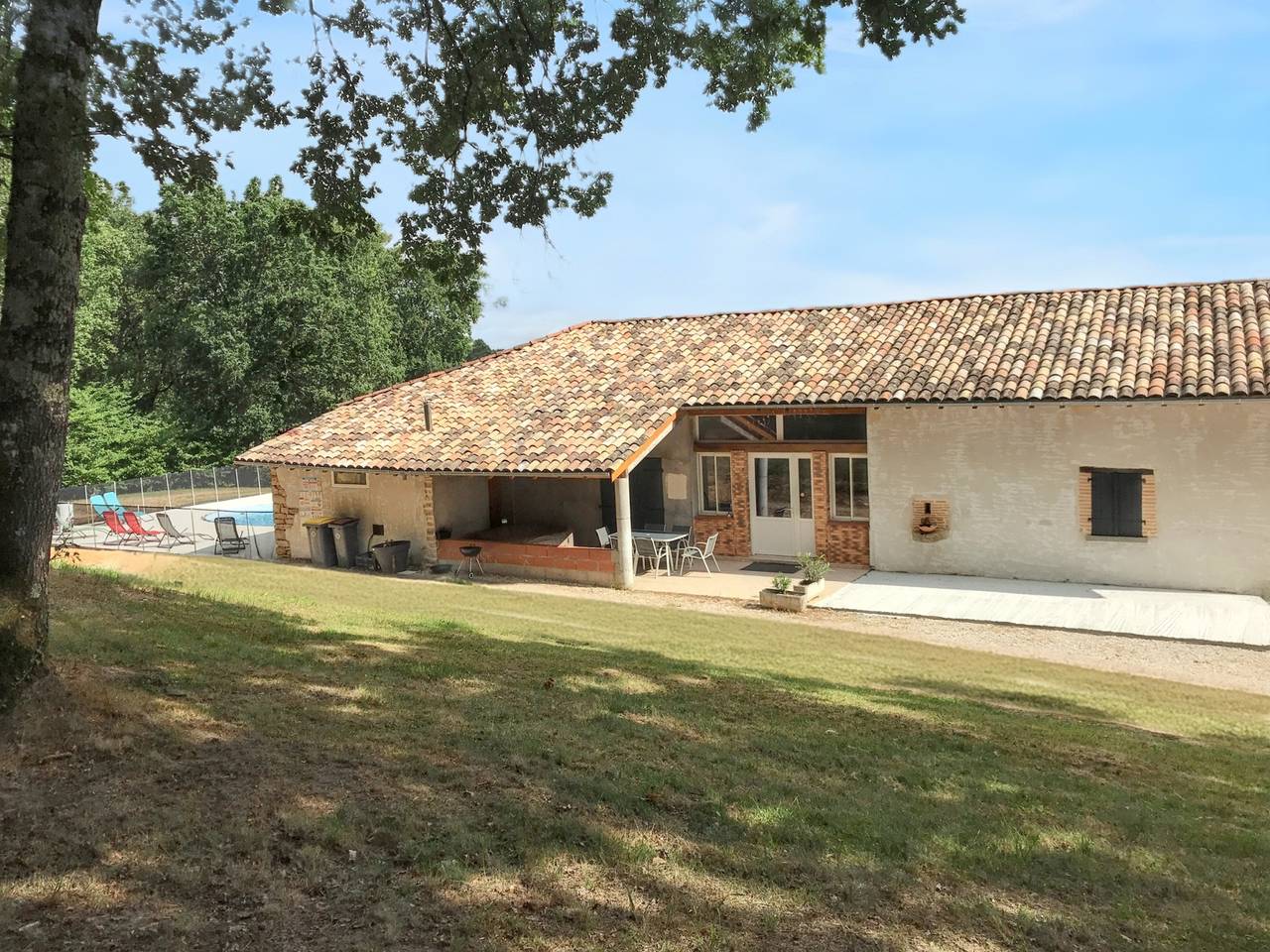 Charmantes Haus in Puygaillard-de-Quercy mit privatem Pool in Puygaillard-de-Quercy, Tarn-et-Garonne