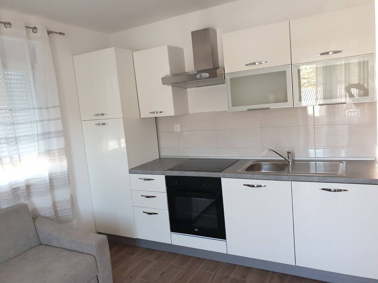 Ganze Wohnung, Apartment Pocrnja in Rogoznica, Šibenik-Knin