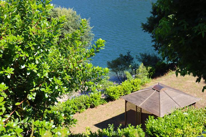 Gîte pour 4 personnes, avec jardin ainsi que terrasse et vue sur le lac dans Gerês - 2