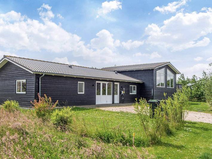 Vacation house for 10 people, with terrace and hot tub - 1