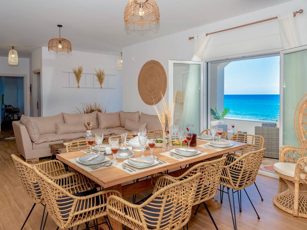 Sky Beachfront Villa with private pool in Skaléta, Région de Réthymnon