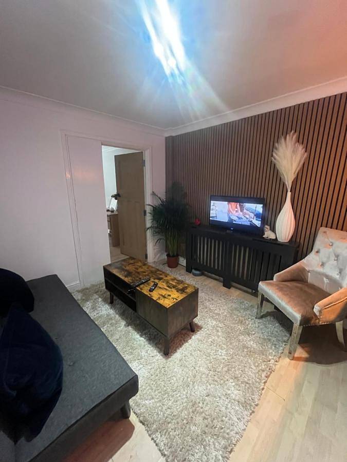 Double Room with Private Bathroom in Leeds, West Yorkshire