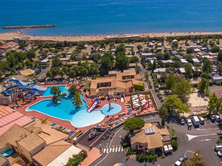 Camping pour 6 personnes, avec bassin pour enfant à Vendres