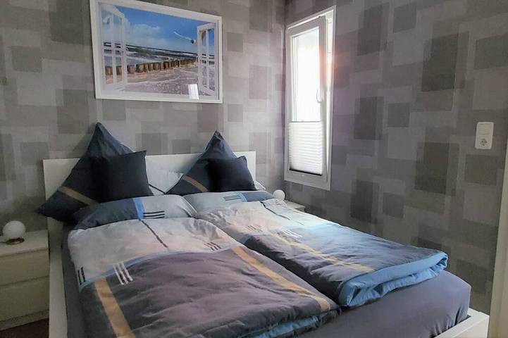 Ferienhaus für 4 Personen, mit Terrasse und Garten in Bensersiel - 3