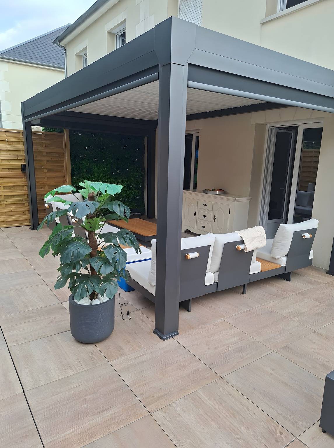 Ferienhaus „Chez Elie!“ mit privater Terrasse, Garten und Wlan in Orléans, Loire-Tal
