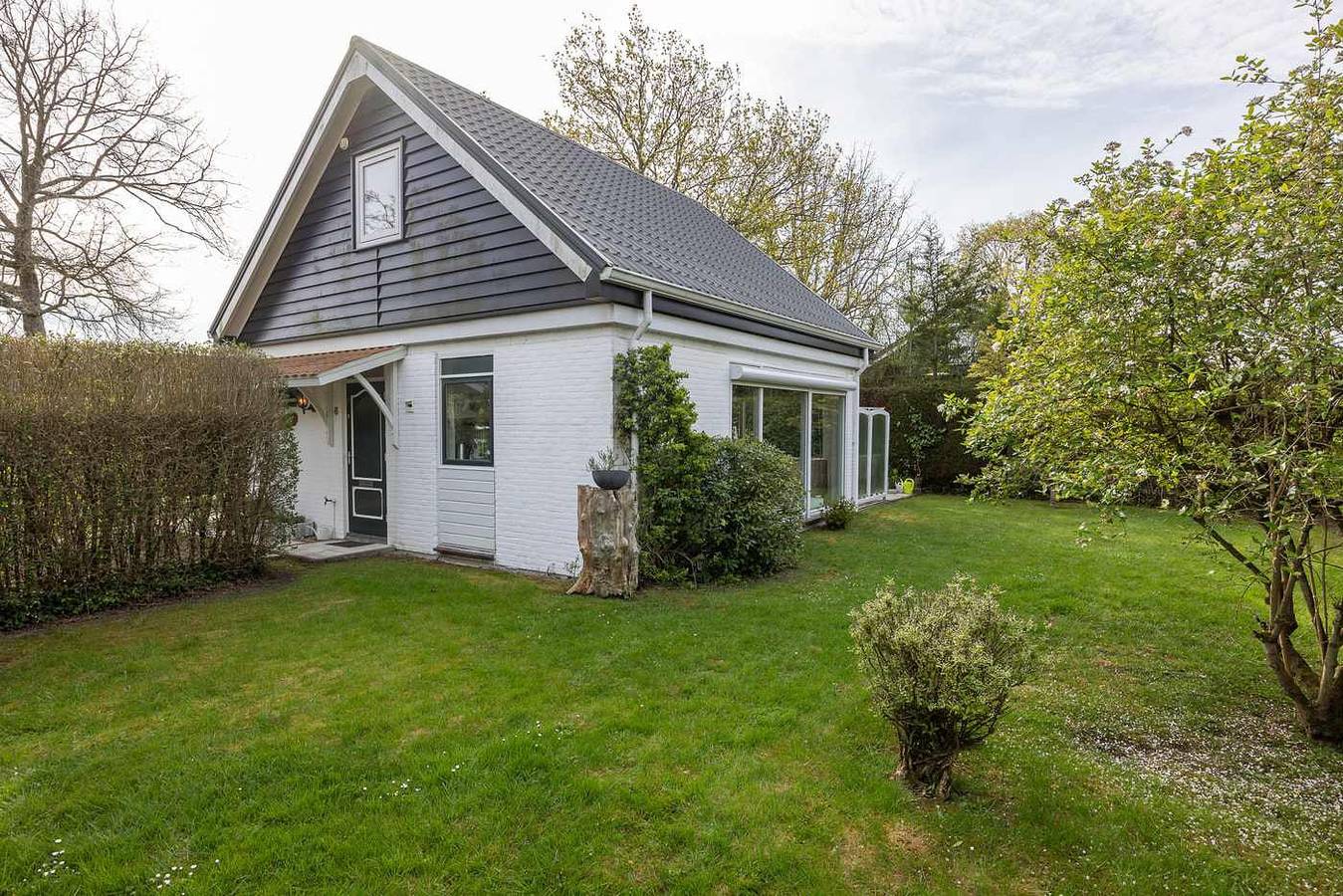 Holiday home with garden in Kortgene - Klaverhoek 6 in Kortgene, Mer du Nord Pays-Bas