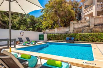 Villa in Es Mercadal, Menorcas Küste für 6 